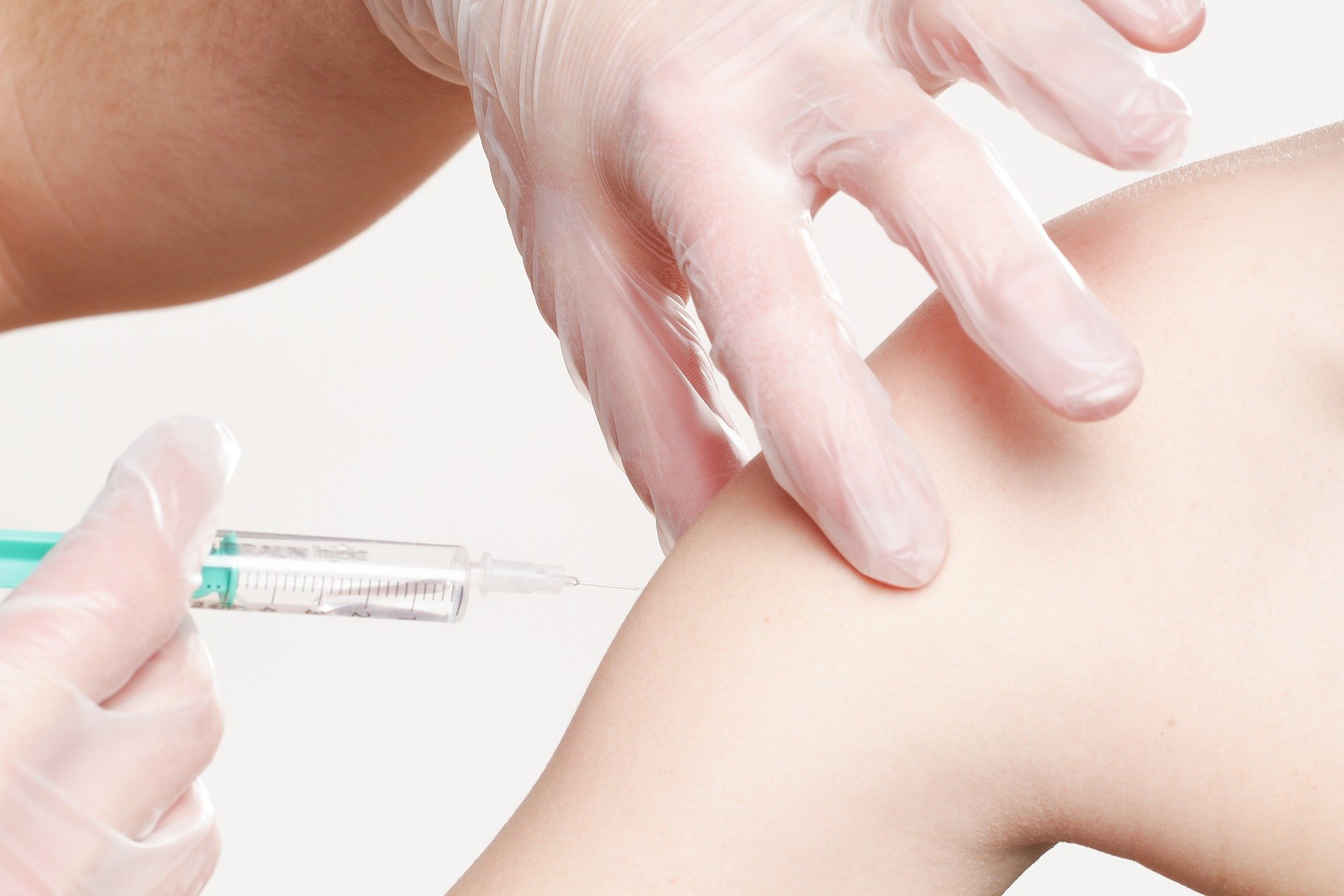 Impfen - eine Spritze bekommen